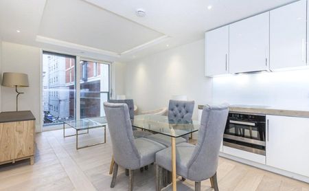 Savoy House, Temple - Photo 3