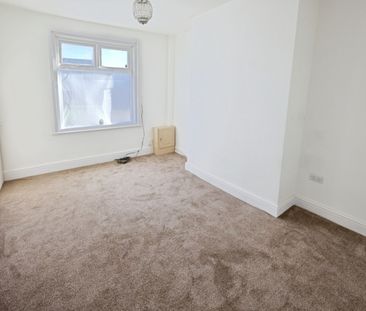 2 bedroom House To Let - Photo 4