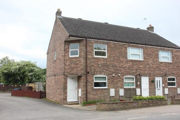 Long Street, Easingwold, York - Photo 1