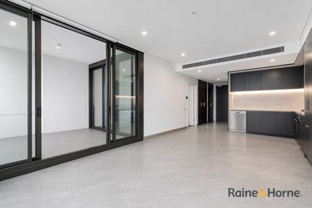 Skyline & Harbour Bridge Views 2 bed 2 bath 1 car space for lease (6 Months lease) - Photo 2