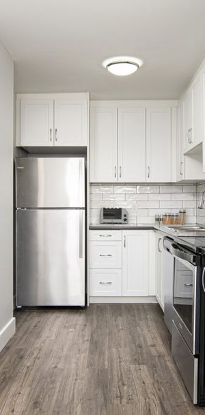 Golden Mile Apartments - Photo 1