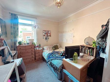 6 bedroom house to rent - Photo 3