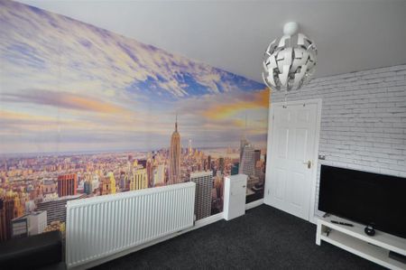 4 bedroom property to rent - Photo 4