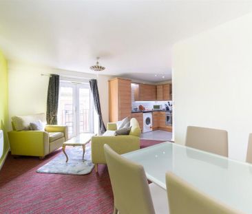 3 bedroom apartment to rent - Photo 1