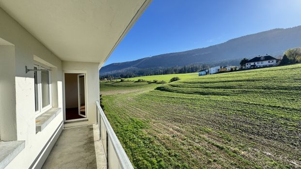 Rent a 3 ½ rooms apartment in Malleray - Photo 1