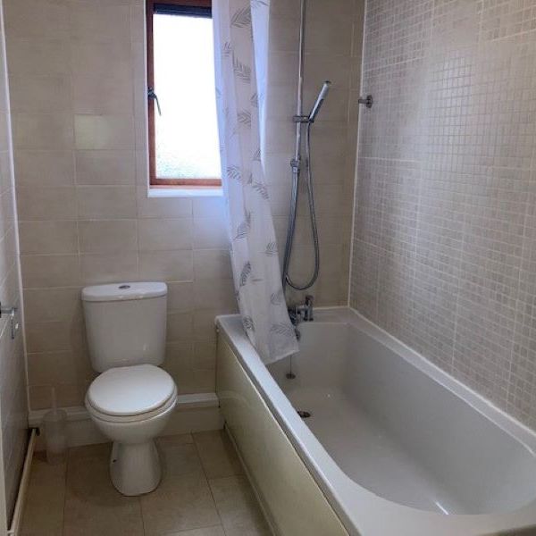 Sarlou Court, Uplands, Swansea. SA2 0LW - Photo 1