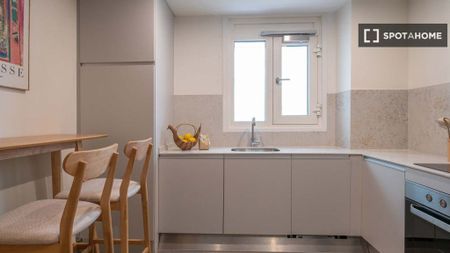 2 room luxury Flat for rent in Madrid, Autonomous Region of Madrid - Photo 3