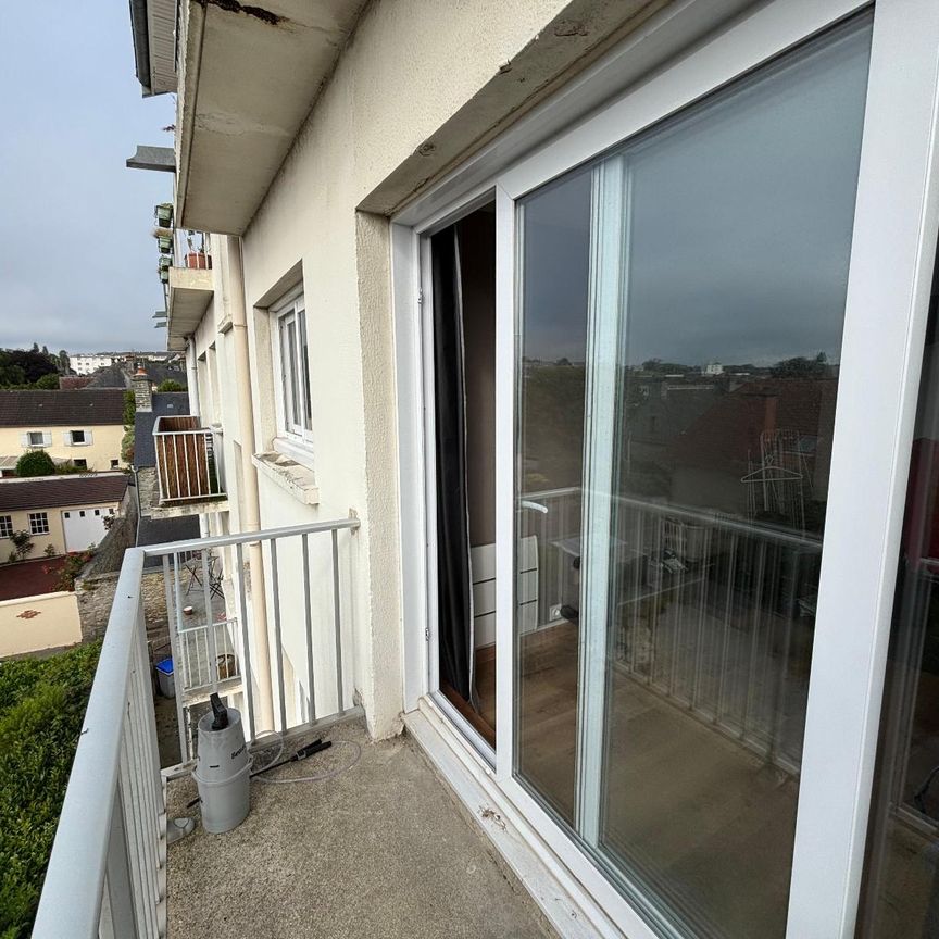 Location Appartement 4 pièces 90m² EQUEURDREVILLE HAINNEVILLE 50120 - Photo 1