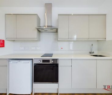1 bedroom flat to rent - Photo 6