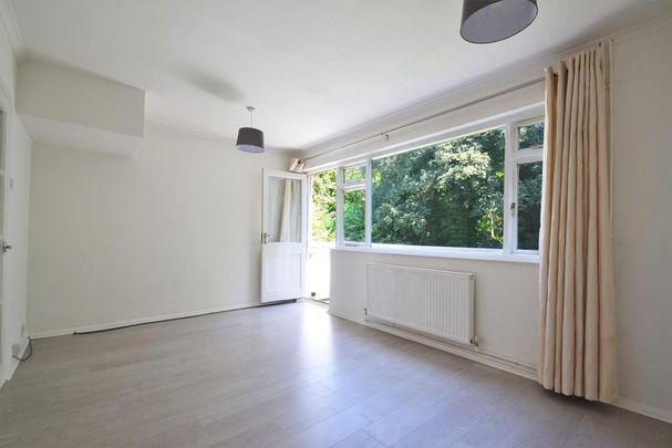 2 bedroom maisonette to rent - Photo 1