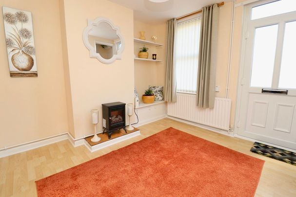 2 bedroom Mid Terraced House to let - Photo 1