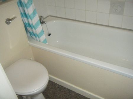 Castlegate, Newark, Notts, NG24 - Photo 4