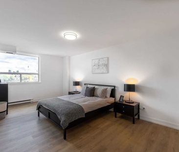 For Lease - 240 Markland Drive Unit# 208, Toronto, Ontario - Photo 2
