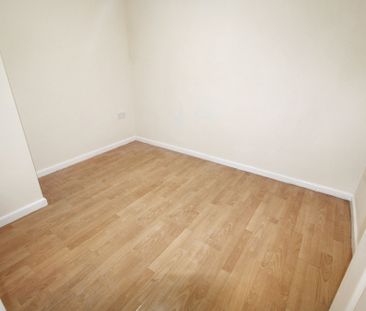 4 bed terraced house to rent in Staley Road, Ashton-Under-Lyne, OL5 - Photo 5