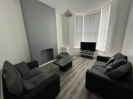 5 bedroom terraced house to rent - Photo 1