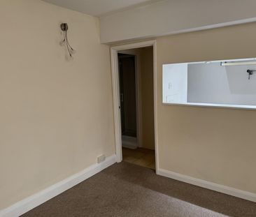 1 Bedroom Flat - Photo 4