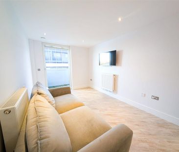 3 bedroom apartment to rent - Photo 1