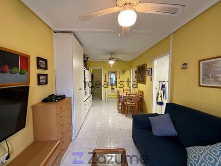 Alquiler de piso en Calle Bazan - Photo 3