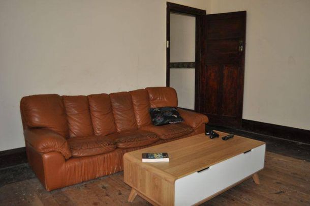 CONVENIENT CBD LOCATION - Photo 1