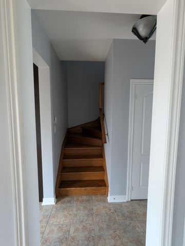 For Lease - 93 Pearcey Crescent, Barrie, Ontario - Photo 3