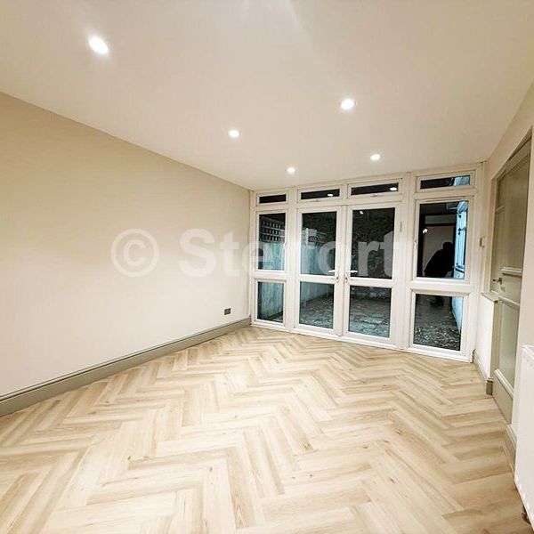 Templars Avenue, NW11, London - Photo 1