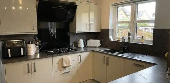 Room in a Shared House, Hyde Park Road, LS6 - Photo 2