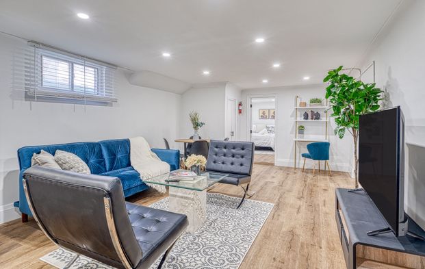 For Lease - 23 Augusta Avenue Unit# 2, St. Catharines, Ontario - Photo 1