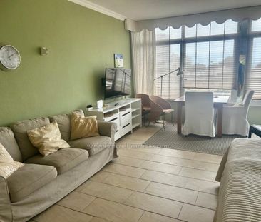 Se alquila estudio en primera línea de mar con piscina comunitaria - Foto 1