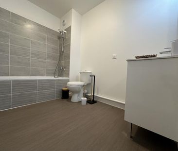 Location Appartement 2 pièces Meublé 41m² LUISANT 28600 - Photo 2