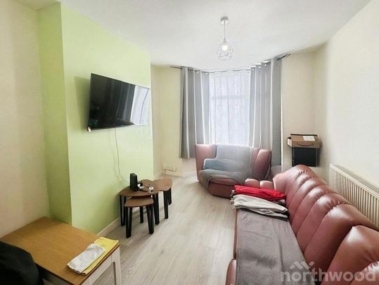 2 bedroom terraced house to rent - Photo 1