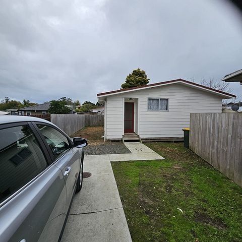 8 Quintal Place, Papatoetoe - Photo 1