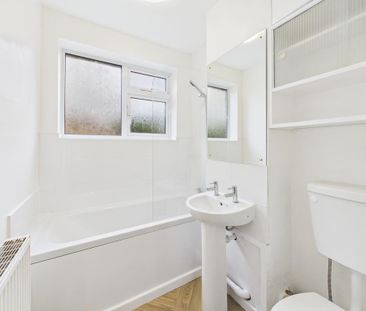 2 bedroom maisonette to rent - Photo 6