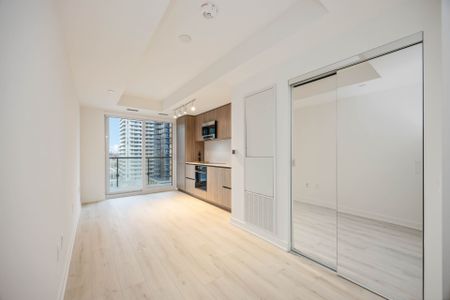 For Lease - 120 Broadway Avenue Unit# 1011, Toronto, Ontario - Photo 2