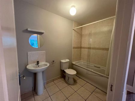 Eaton Green, Rathcoole, Co. Dublin - Photo 4