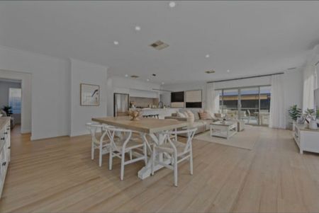 Secret Harbour - Photo 2