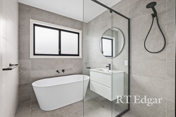 Thinking of selling? Contact our agent - Photo 1