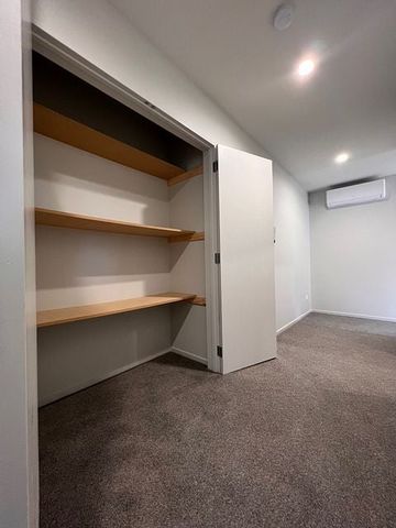 Spacious New Family Home - Photo 3