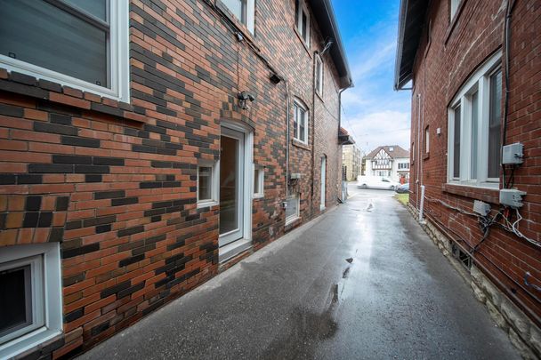 For Lease - 896 Avenue Road Unit# Third Floor, Toronto, Ontario - Photo 1