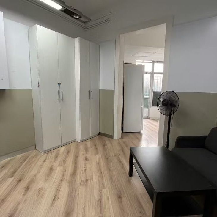 Carrer de Muntaner, Barcelona, Catalonia 08036 - Photo 1