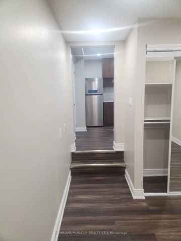 Condo Townhouse For Lease | W9030020 - Photo 5