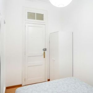 Carrer del Rosselló, Barcelona, Catalonia 08008 - Photo 2