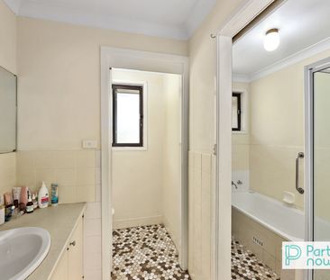 6 Dandaloo Street, TAMWORTH NSW 2340 - Photo 3