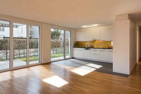 FAMILIENWOHNUNG IM GRÜNEN - Photo 4