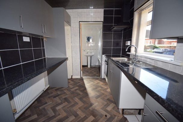 2 bedroom terraced house to rent - Photo 1