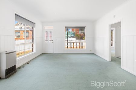 2 Bedroom Unit in Central Location - Photo 3