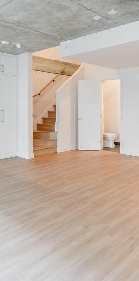 Magnifique condo de type maison de ville 4 1/2 - Photo 1