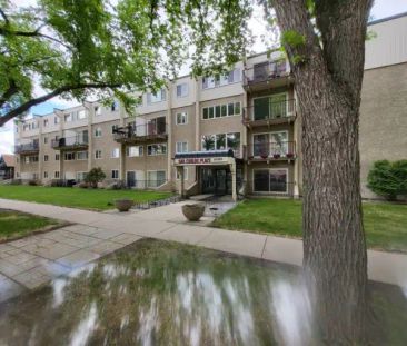 San Carlos Place | 10325 120 Street, Edmonton - Photo 1