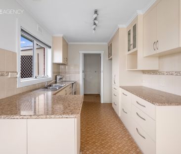 Neat & Ideally Located - Photo 6