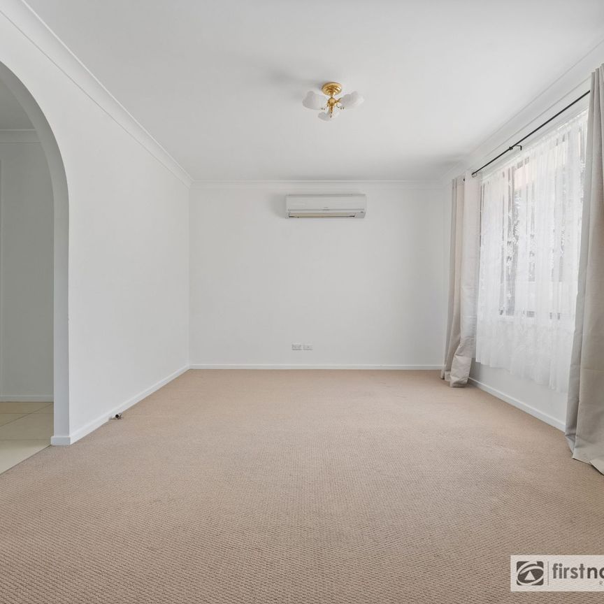 5 Elm Place, 2795, Kelso Nsw - Photo 1