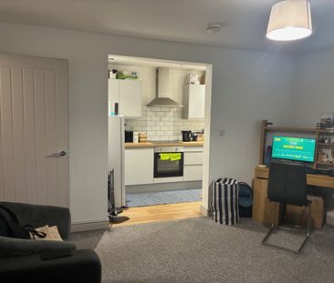 1 bedroom Flat for rent - Photo 1